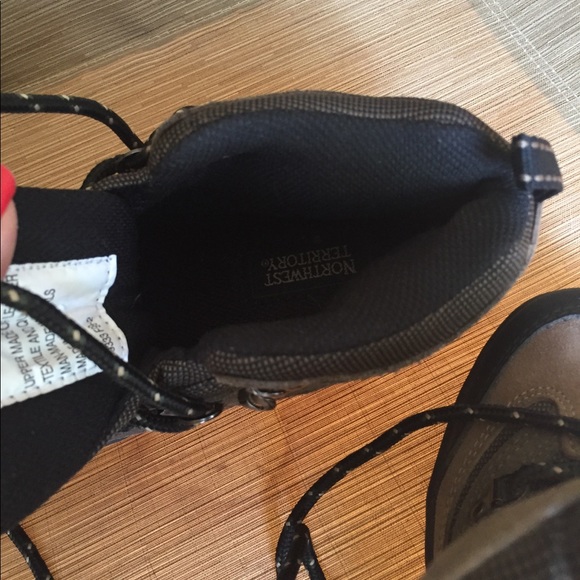 Women’s Northwest Territory hiking boots - Picture 6 of 7